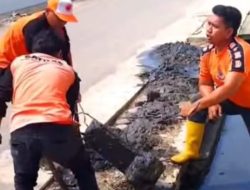 Kejar Target Pemko Tanjungbalai Bersihkan Drainase