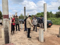 Tiga Tahun Menatap Tiang di Jalan Pelang – Kepuluk  