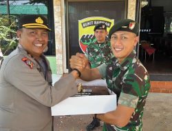 Polres Langkat Berikan Kue Ulang Tahun dalam Rangka HUT TNI ke-80