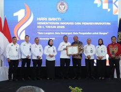 Bupati Langkat Terima Penghargaan pada Hari Bhakti Kemen Imigrasi dan Kemasyarakatan 2025