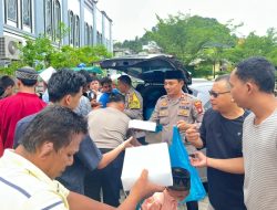 Polsek Lubuk Baja Jumat Berkah di Masjid Darul Hikmah 