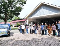 Bupati Samosir Melepas Tim Bansos Korban Banjir di Tapteng dan Sibolga