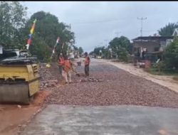 Proyek Jalan tanpa Plang di Kecamatan Kendawangan