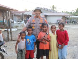 Kapolres Langkat Temui Anak-Anak Korban Banjir di Desa Tapak Kuda 