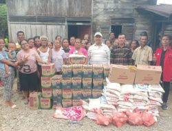 Keluarga Oppu Halasan Salurkan Bantuan untuk Korban Bencana Alam di Taput