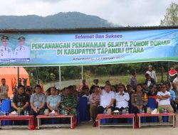 Bupati Taput Canangkan Sejuta Pohon Durian