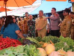 Pemkab Taput Gelar Gerakan Pangan Murah di Pasar Siborongborong