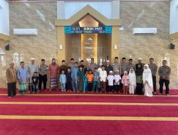 Polsek KKP Sholat Istisqa dan Bansos di Masjid Al-Fitrah