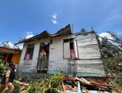 Pemkab Taput Bantu Warga Yang Terimbas Angin Puting Beliung