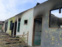 Rumah Warga Terbakar Syafii Tarigan Berikan Bantuan
