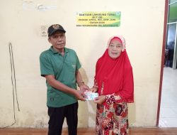 Peduli Lansia, Pemdes Secanggang Salurkan Bantuan DD kepada 26 Warga