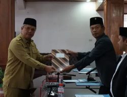 Pimpinan DPRD Terima Nota Jawapan Bupati Atas Pendapat Bapemperda 