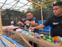 Polisi Gerebek Sarang Narkoba Sunggal, Enam Barak Dibakar